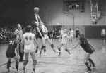 1972-girls_basketball-1.jpg (32055 bytes)